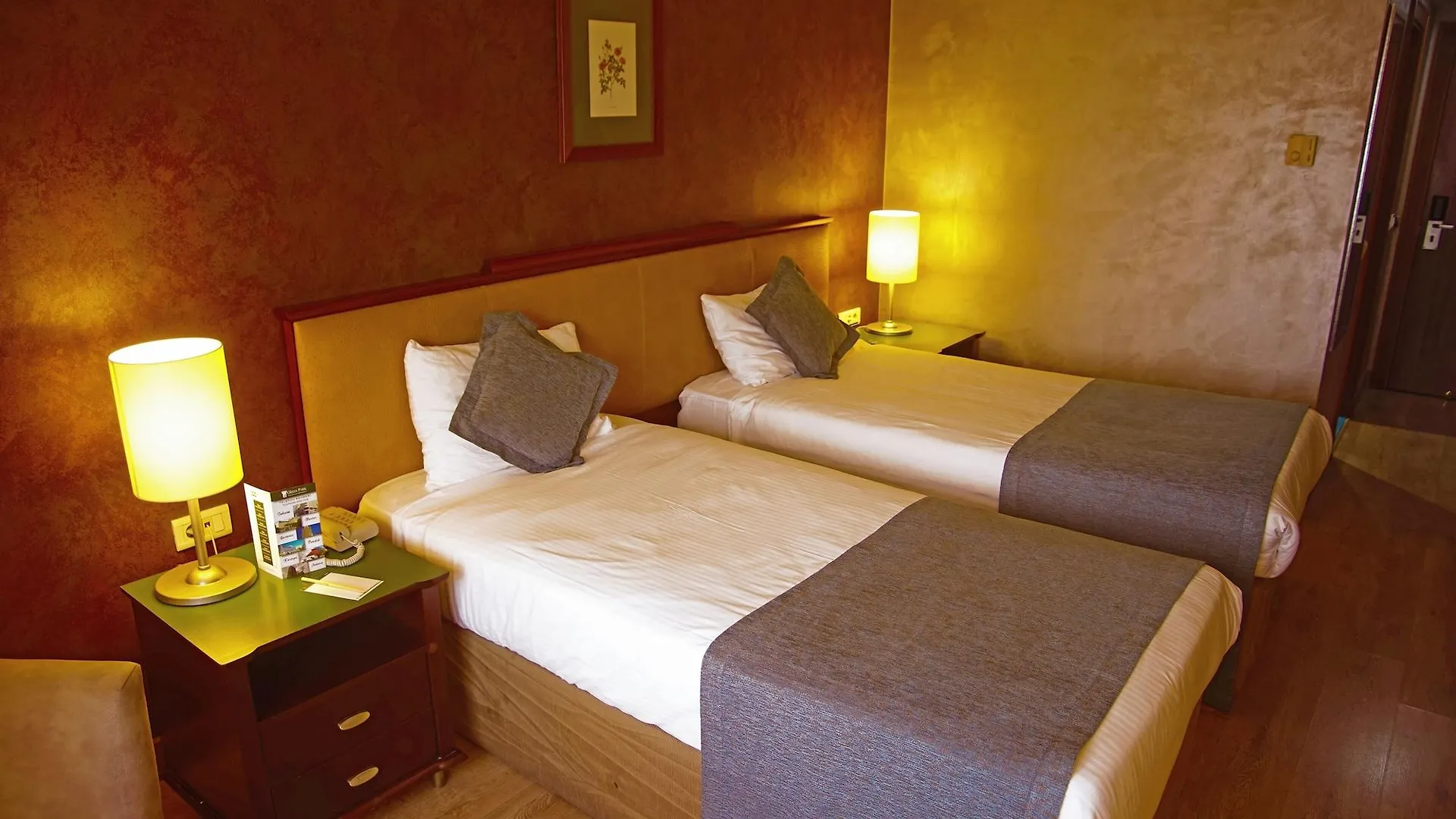 The Green Park Bostanci Istanbul 5*,  Turcia